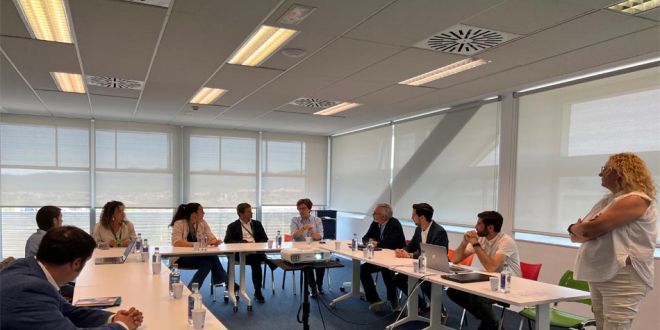 El Ayuntamiento de Sant Cugat y CatServeis SXXI establecen sinergias de trabajo conjunto en el ámbito de la empresa